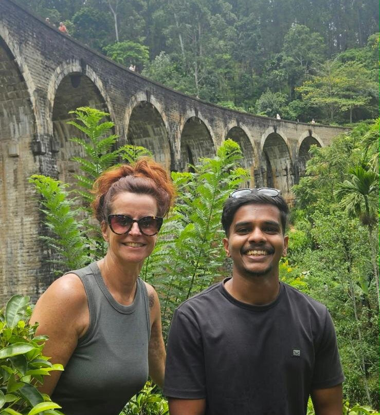 See Sri Lanka Tours-康提必去景点