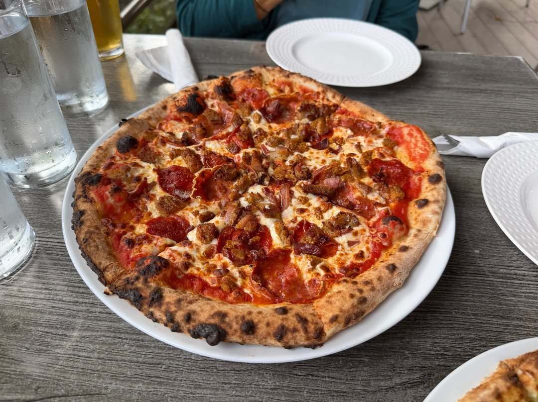 Pizza Lupa
