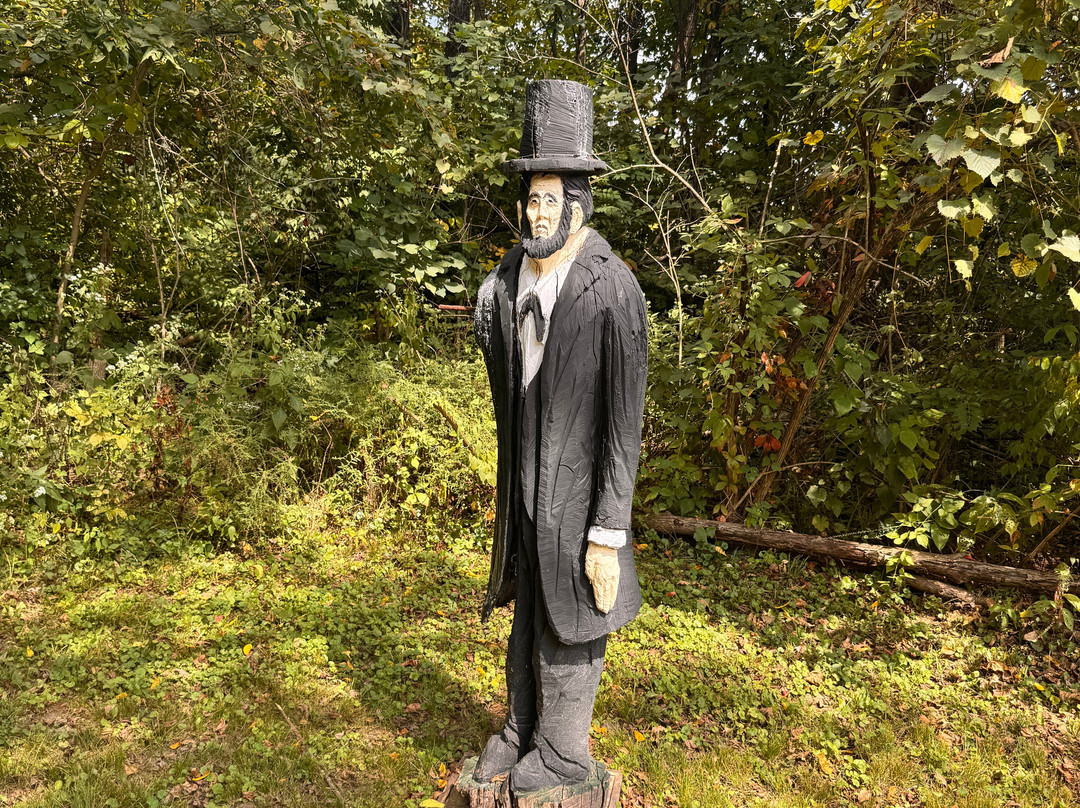 Lincoln Log Cabin-Lerna必去景点