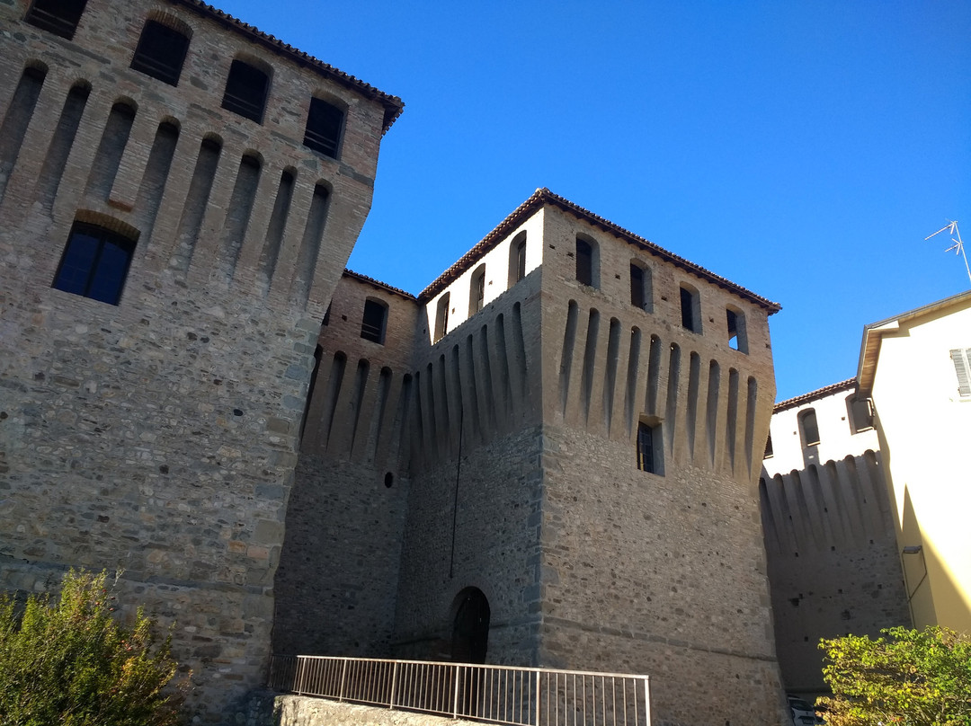 Castello Pallavicino di Varano de' Melegari-Varano de' Melegari必去景点