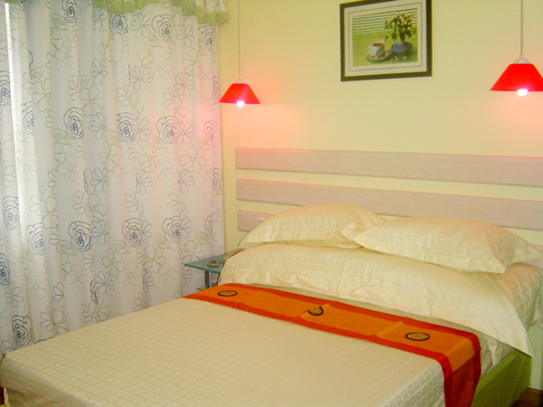 广州微八酒店梓元岗店-客卧