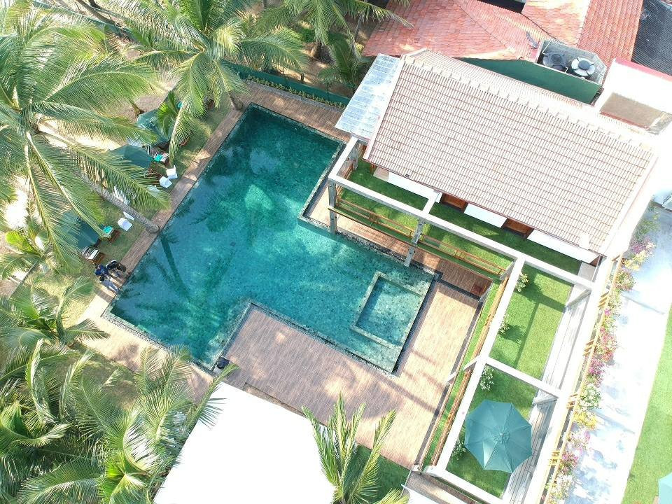 Hikka Sandy Pearl Beach Resort