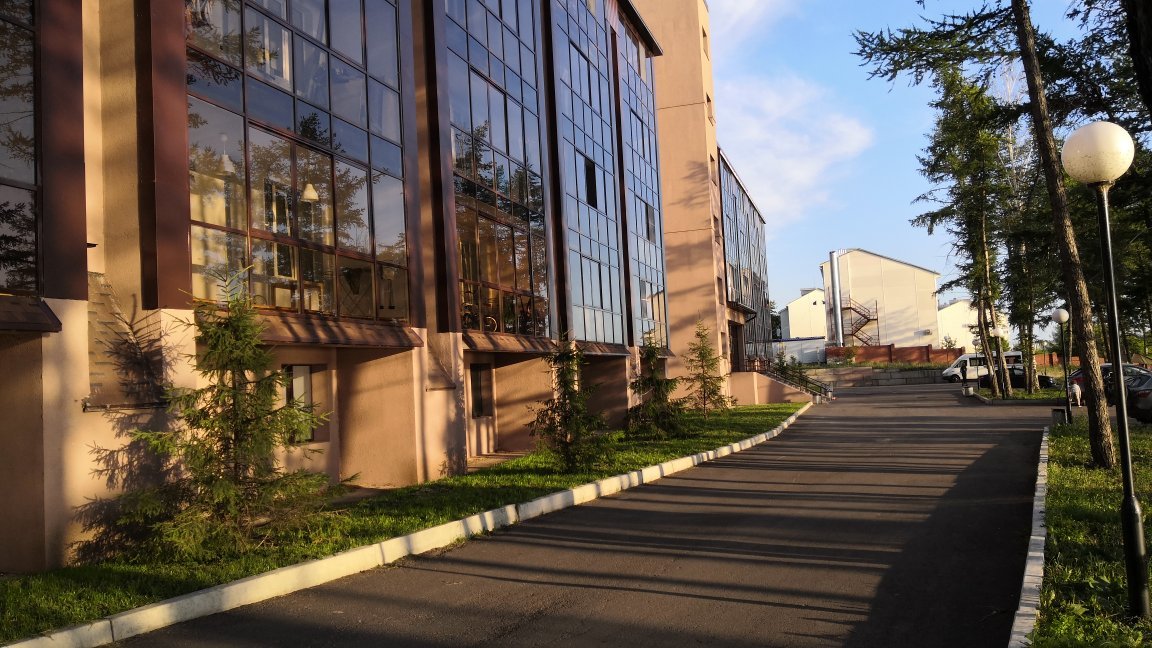 Rodina Deluxe-官方