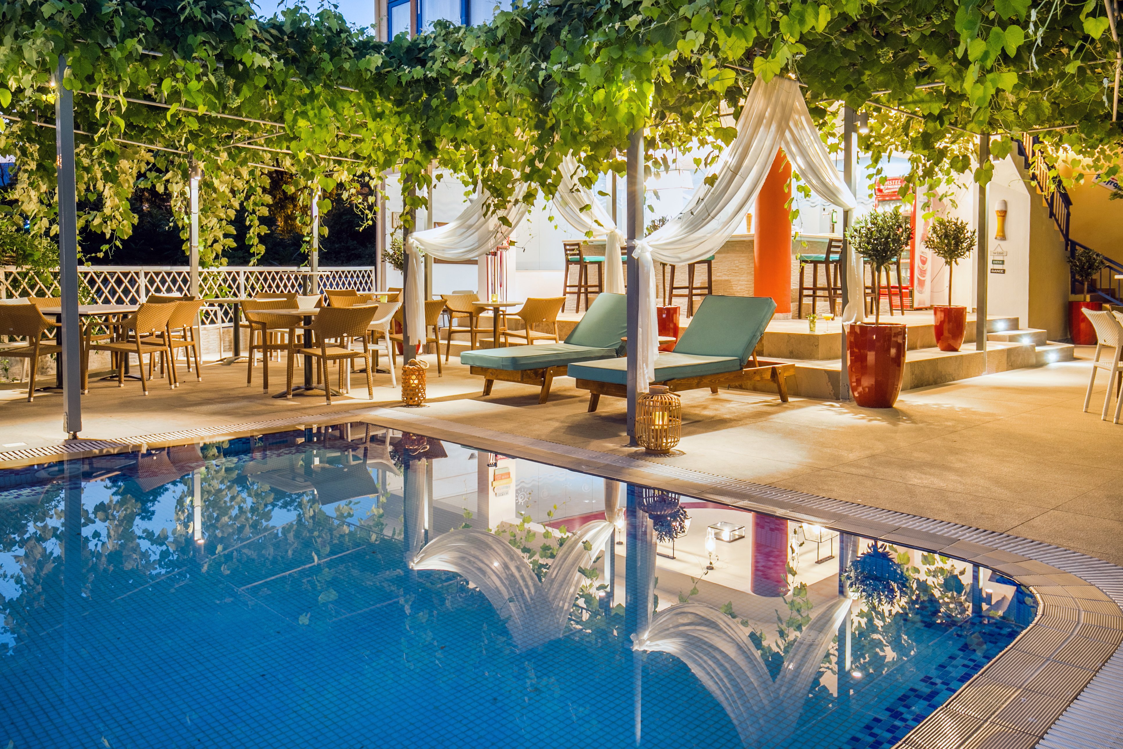 Thalassies Hotel-官方