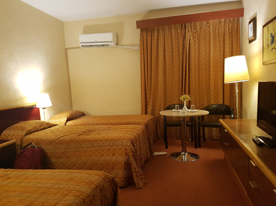 Abadan酒店住宿-Parsian Azadi Hotel Abadan