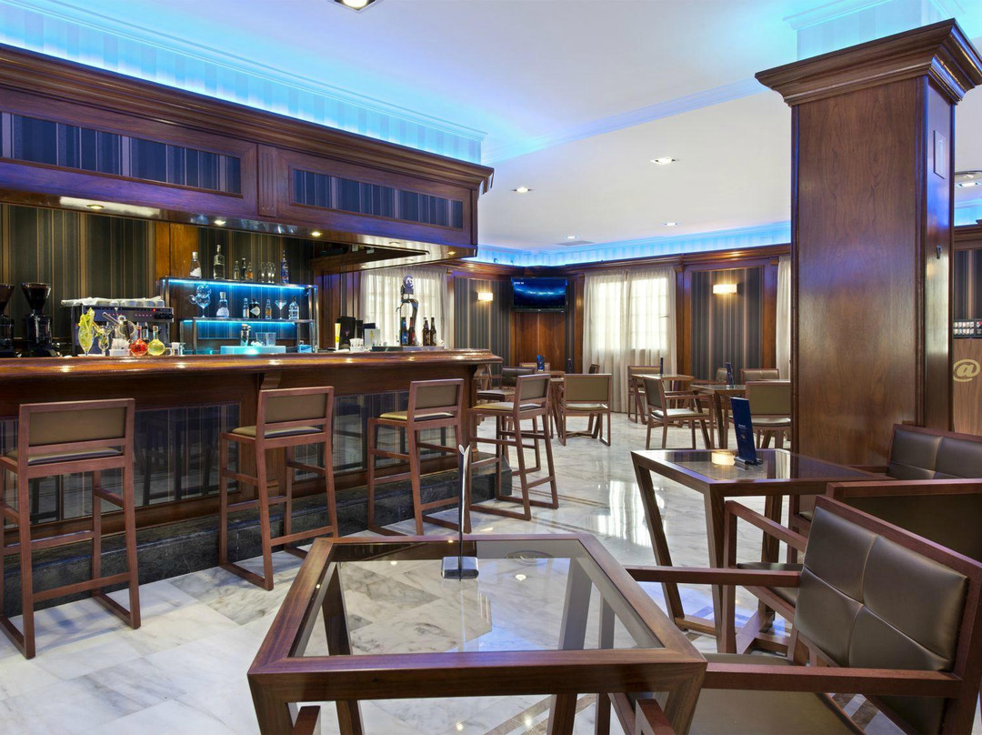 Elba Motril Beach & Business Hotel