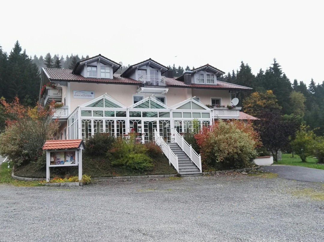 圣恩尔马尔酒店住宿-苏姆席森斯坦兰德加斯托夫酒店