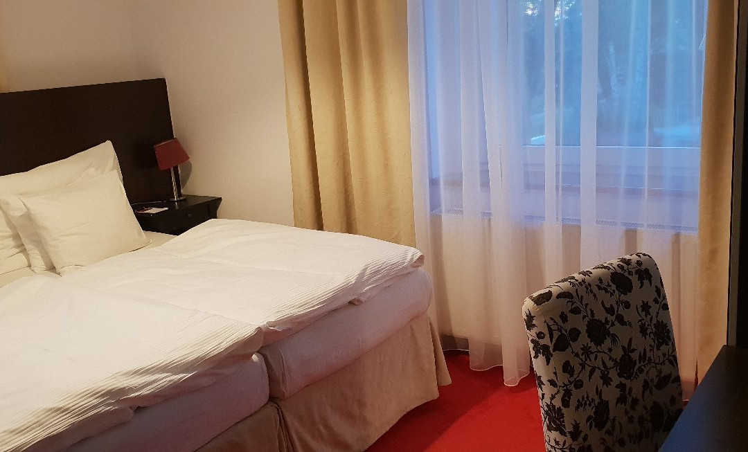 派特罗恩时尚酒店