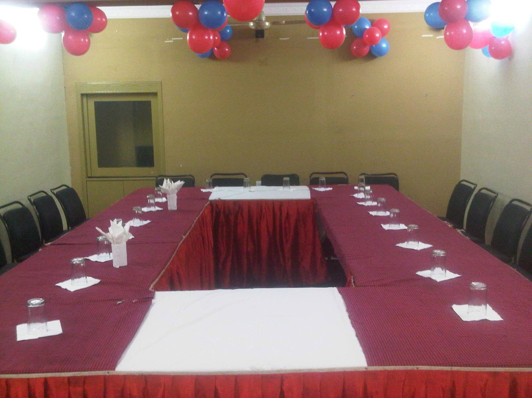 Hotel Rajdhani Plaza