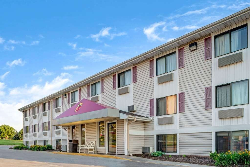 温德姆速8酒店奥马哈I-80西主图