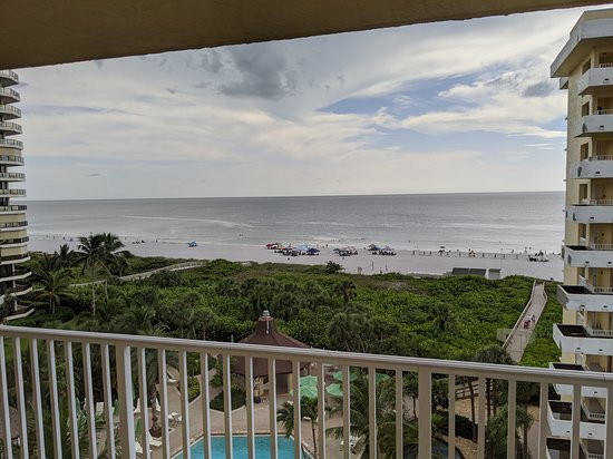 The Charter Club of Marco Beach主图