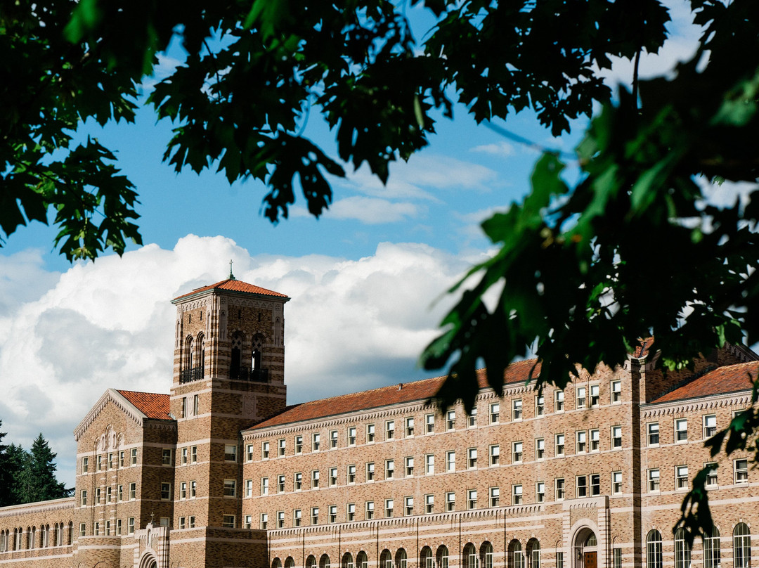 Kenmore酒店住宿-The Lodge At St. Edward Park