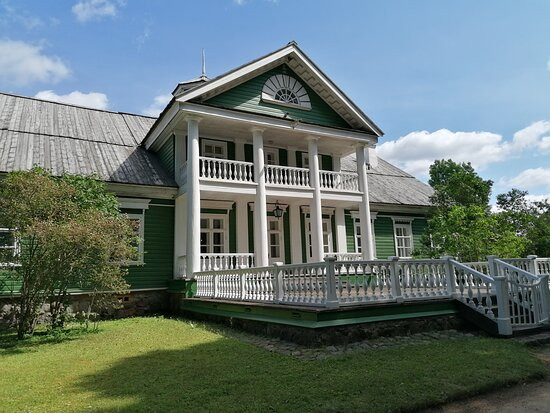 Gannibaly House Museum in Petrovskoe景点图片