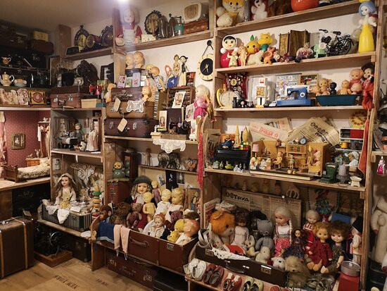 Small Country Lyubov Malinovskaya's Creative Center-彼得罗扎沃茨克必去景点