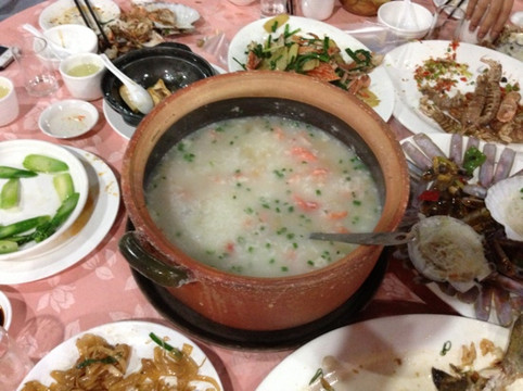 五谷芳乳鸽王(海景店)主图