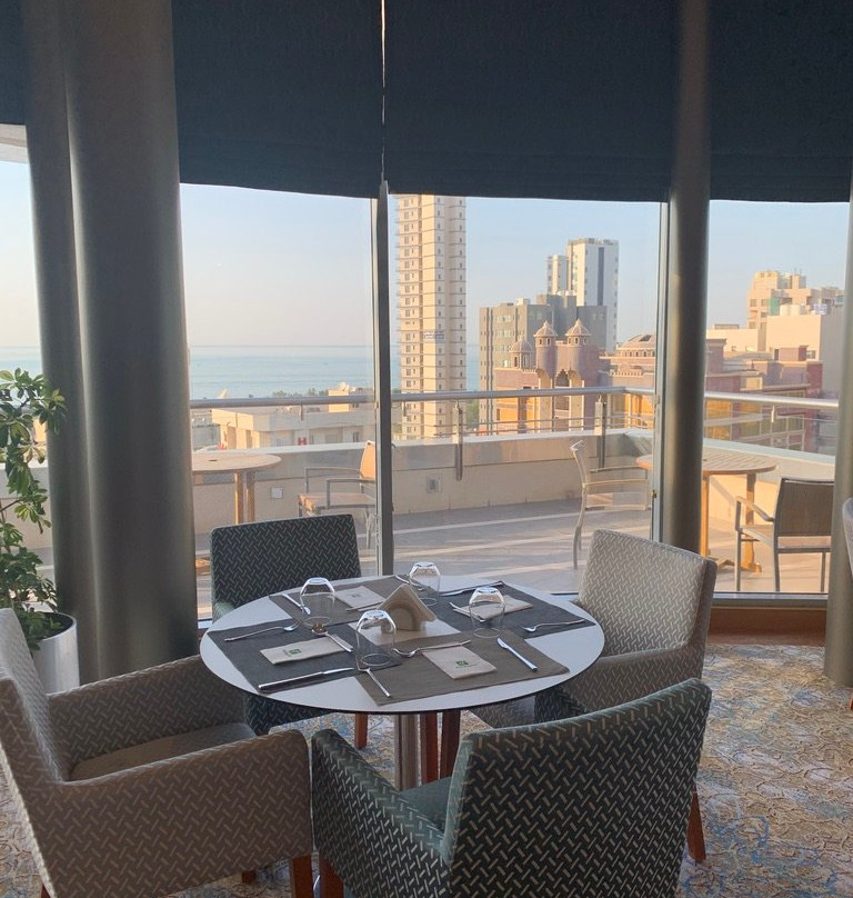 Holiday Inn Kuwait Salmiya by IHG主图