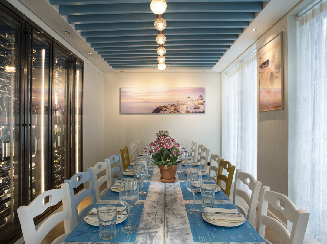 Santorini Greek Taverna