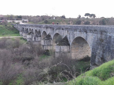 Puente De Retamar-Galapagar必去景点