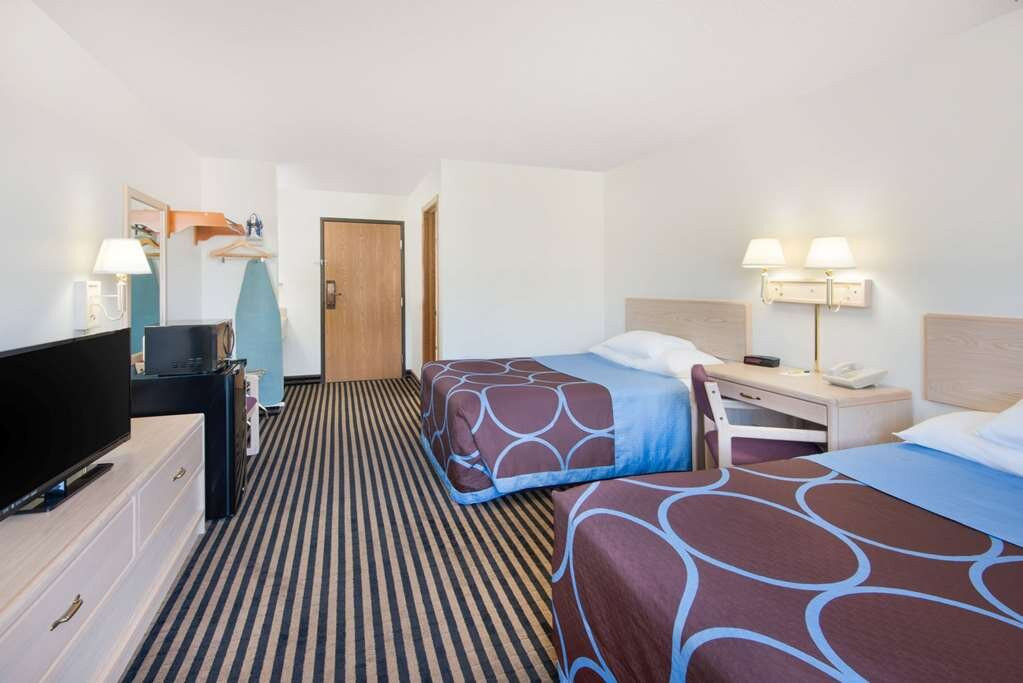 Super 8 by Wyndham Humboldt & Dakota City主图