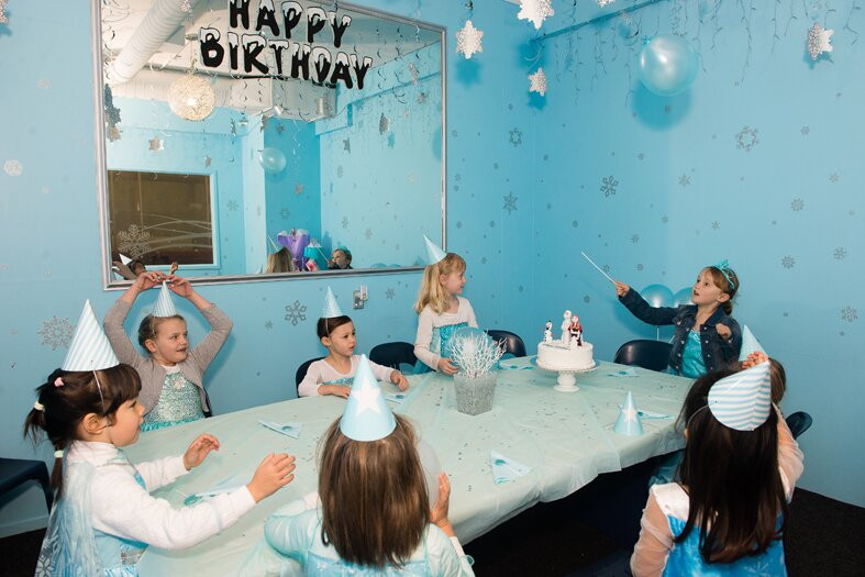 Paradice Ice Skating Avondale-Avondale必去景点