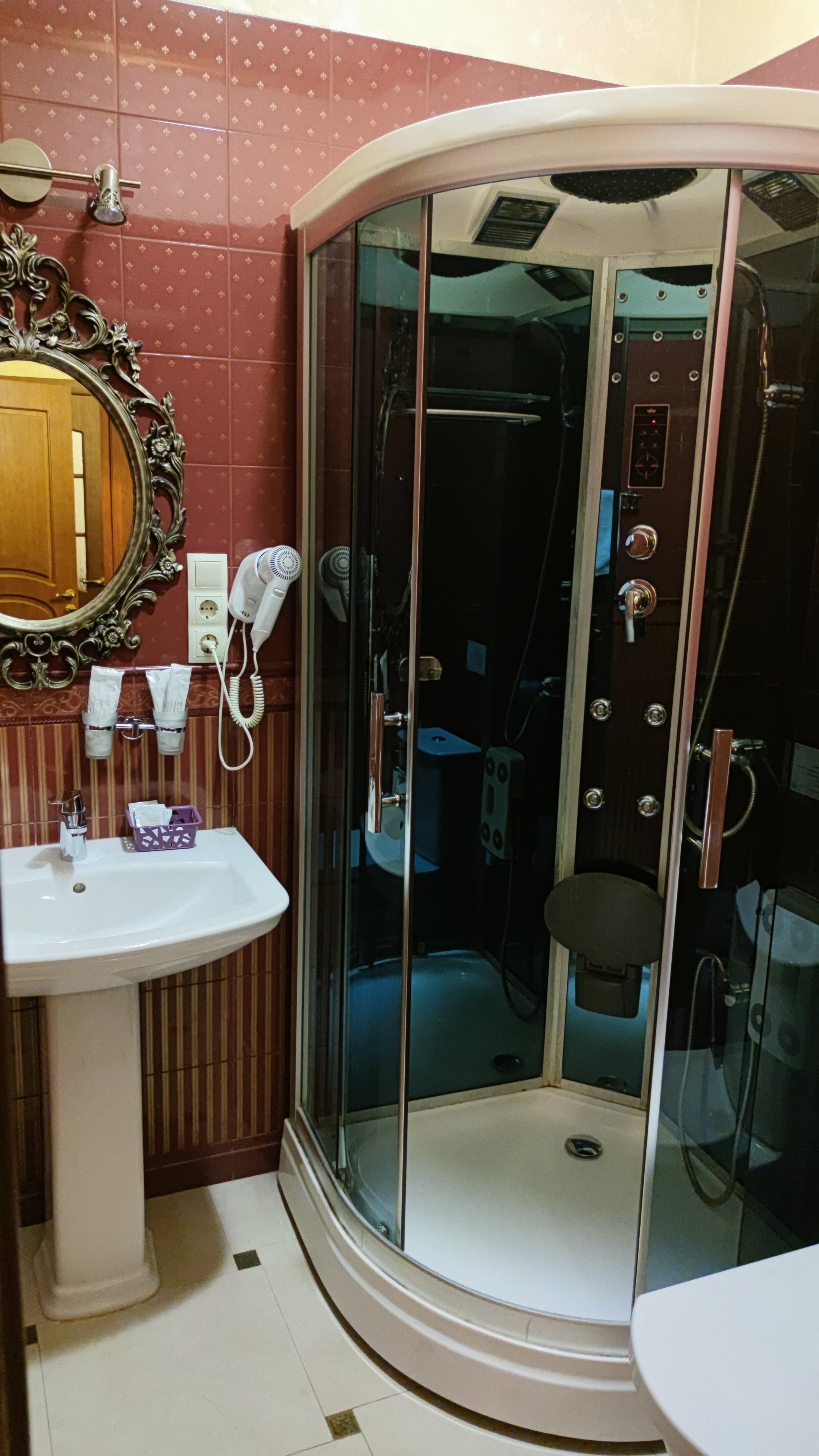 Onegin Boutique Hotel-浴室