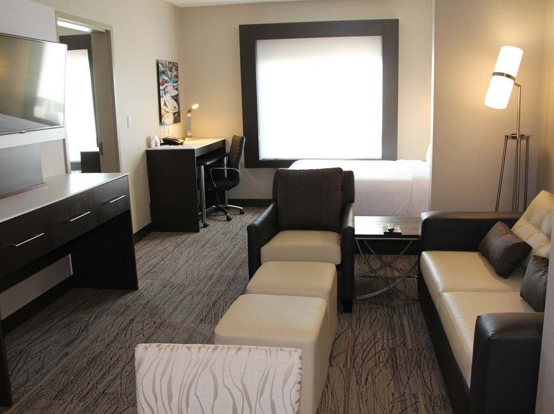 Holiday Inn Express & Suites Cold Lake By IHG主图