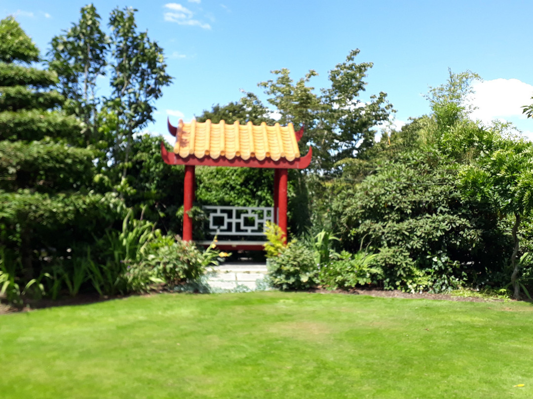 Broadfield Garden景点图片
