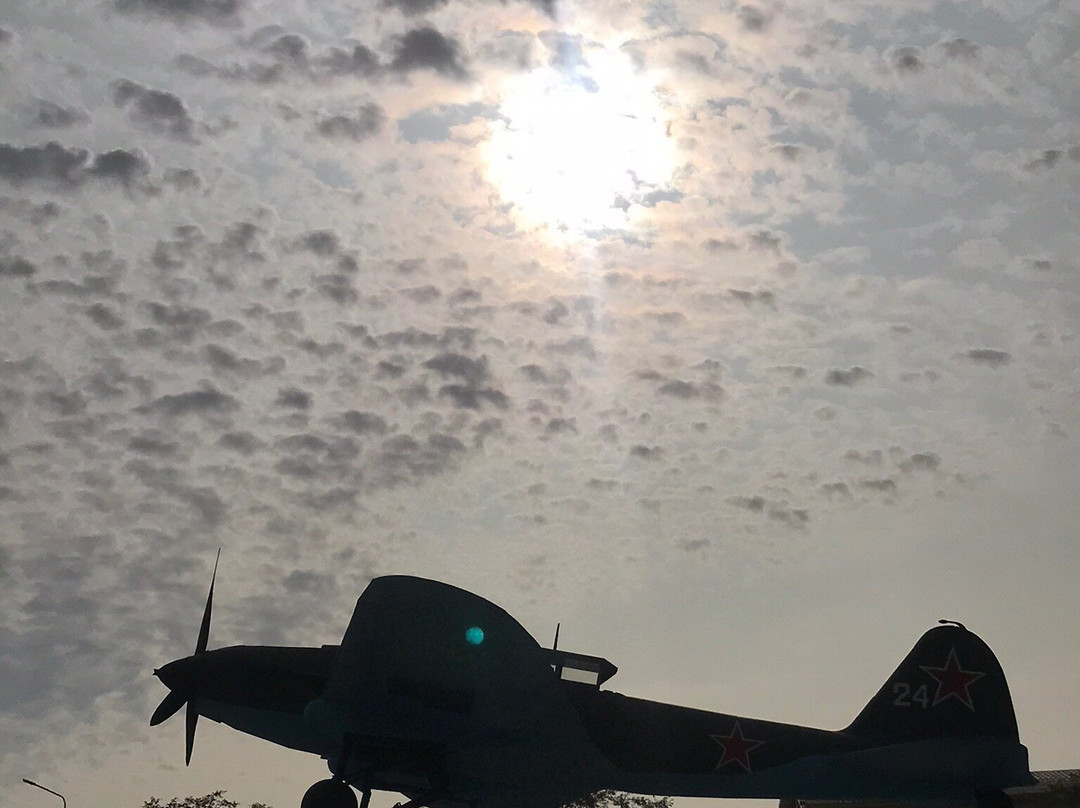 Monument the Plane IL-2景点图片