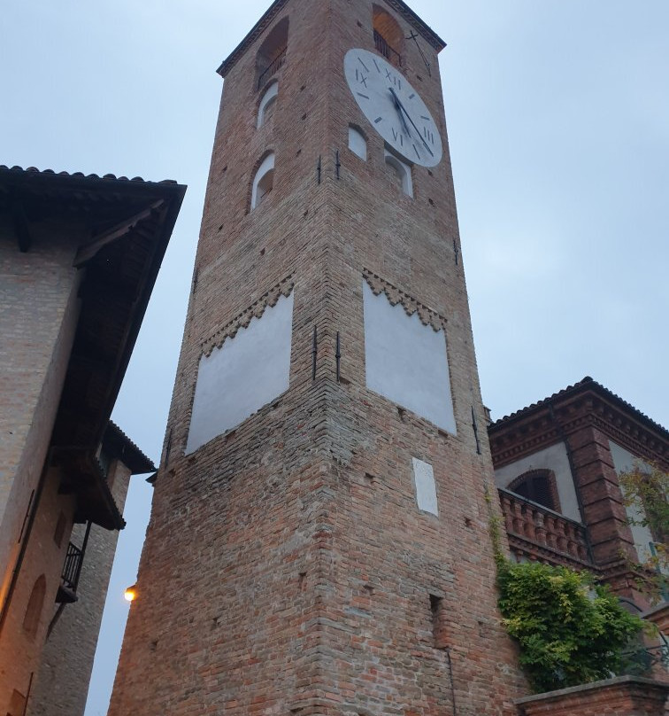 Torre Comunale o Dell'Orologio景点图片