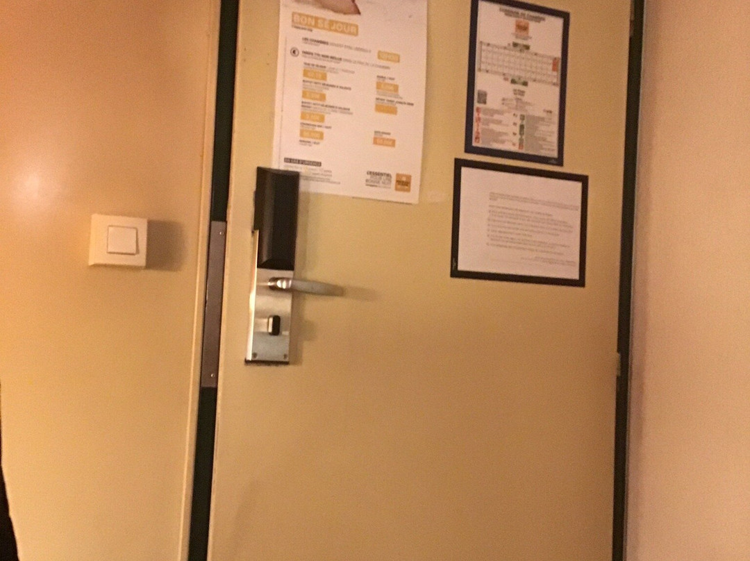 日尔大学普瑞米尔经典酒店主图