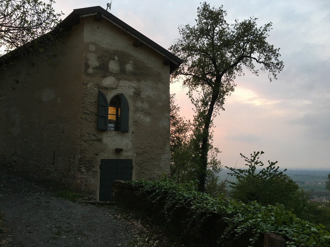 Castello di Bianello景点图片