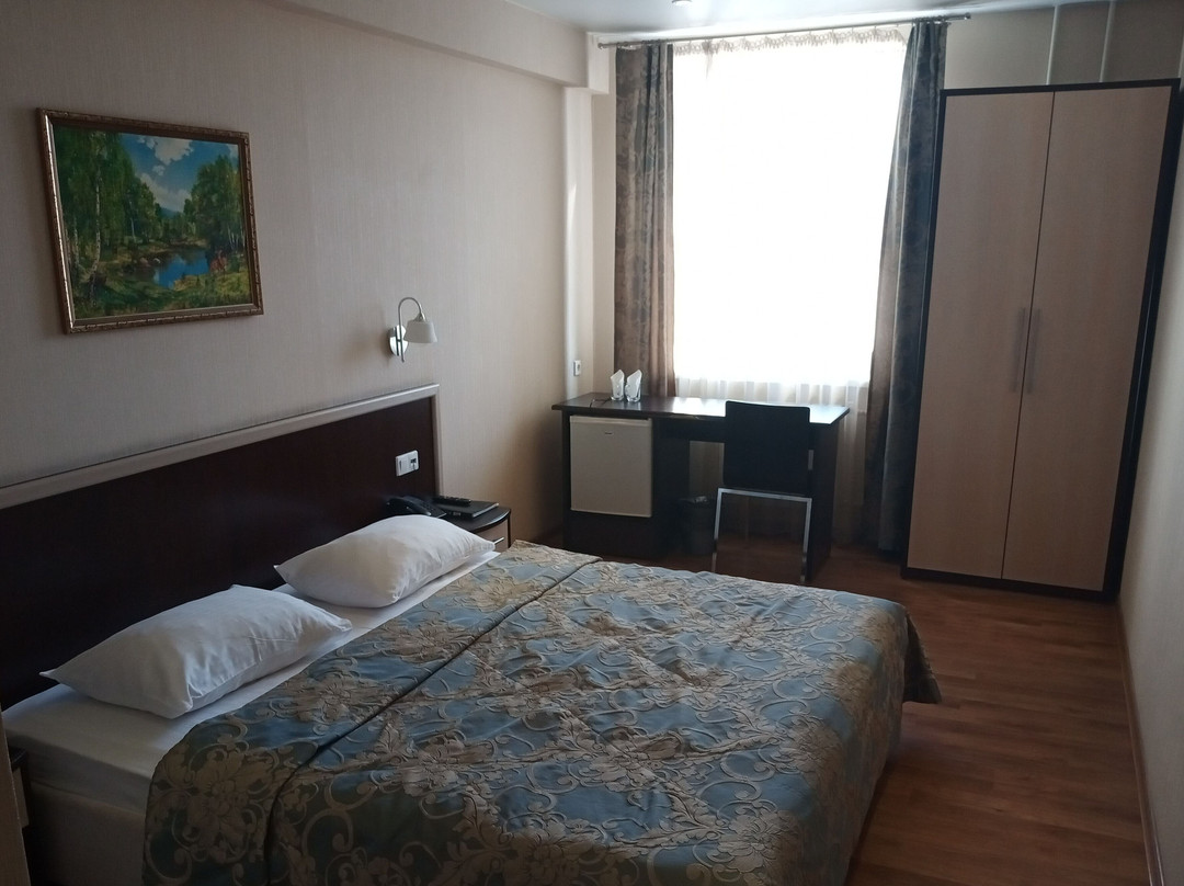 Crystal Hotel主图