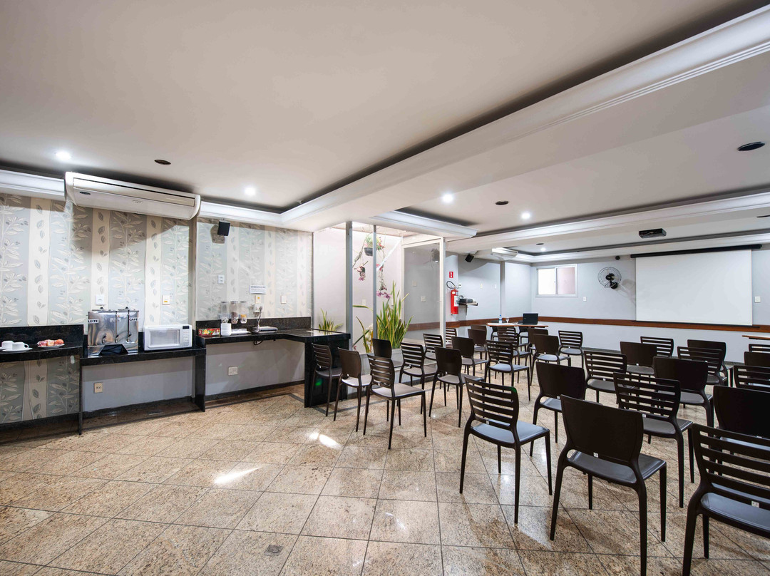 Hotel Pouso Alegre主图