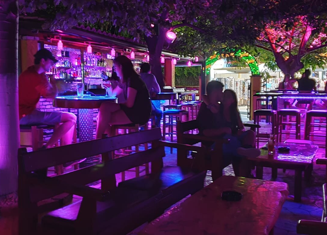 The Lemon Tree-Agios Gordios必去景点