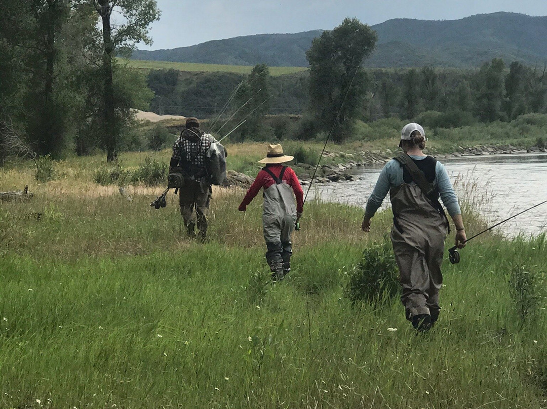 Straightline Sports Outfitters-斯廷博特斯普林斯必去景点