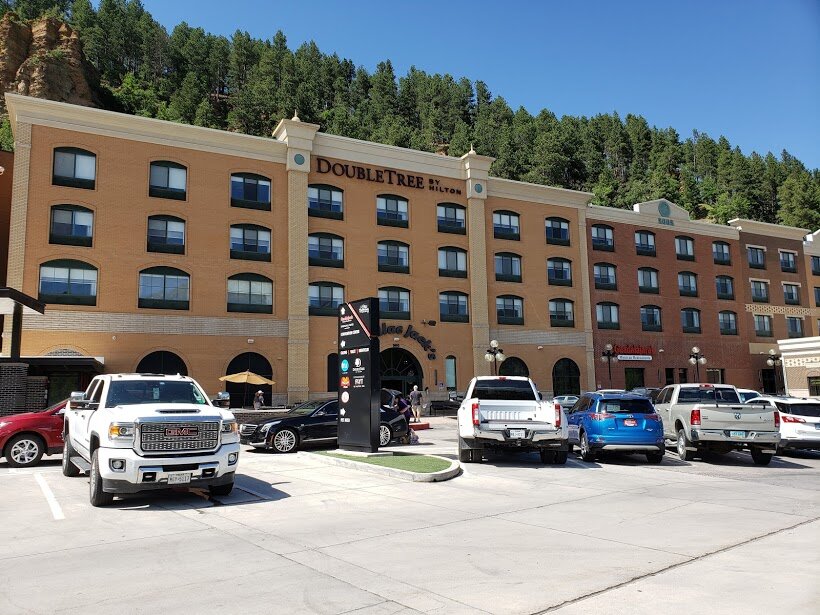 DoubleTree by Hilton Deadwood at Cadillac Jack's-浴室