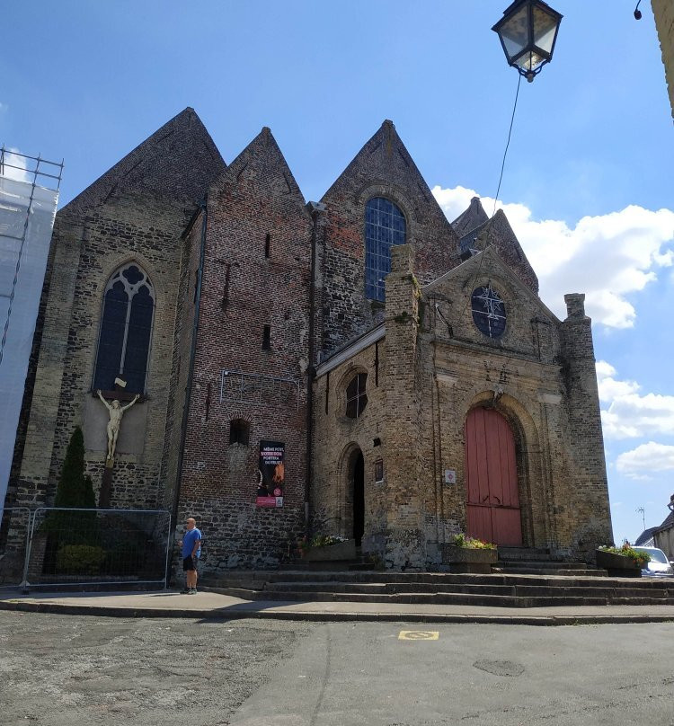 Collégiale Notre Dame De La Crypte景点图片