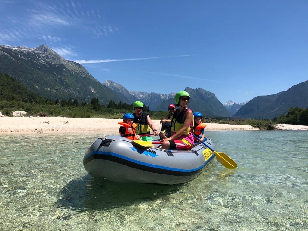 Froccs Rafting Club景点图片
