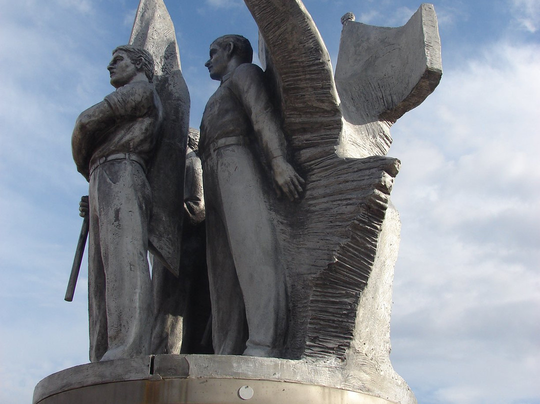 33 Sehit Anıtı-Bingol必去景点