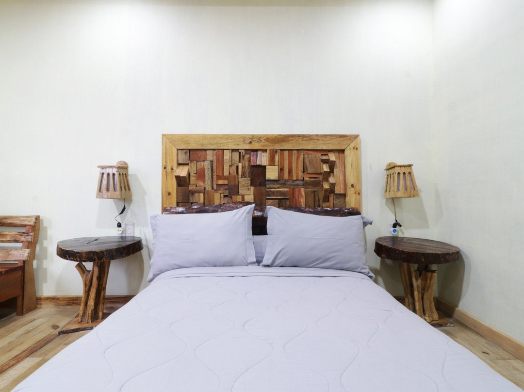 Alloyna Country Cottage主图