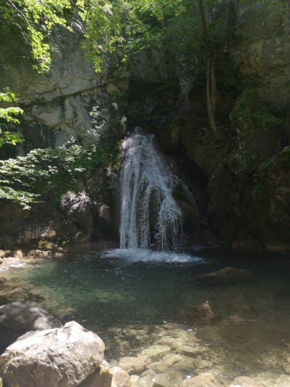 Cascada de Belabarze景点图片