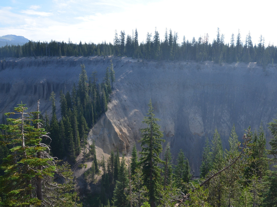 Pinnacles Overlook Hike景点图片