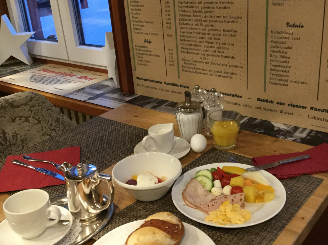 拜耶里切酒店主图