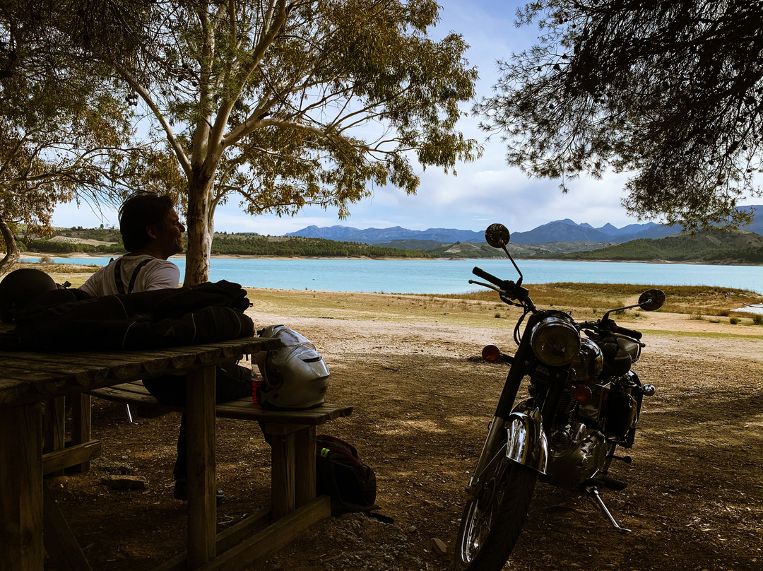 Enfield Classic Moto Tours-Velez de Benaudalla必去景点