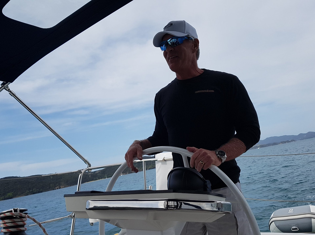 Ataahua Luxury Sailing景点图片