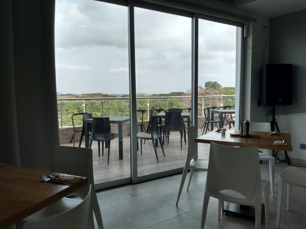 Hausen Hotel Suites主图