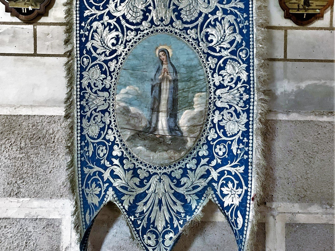 Eglise Notre-Dame-Dame-Marie-les-Bois必去景点