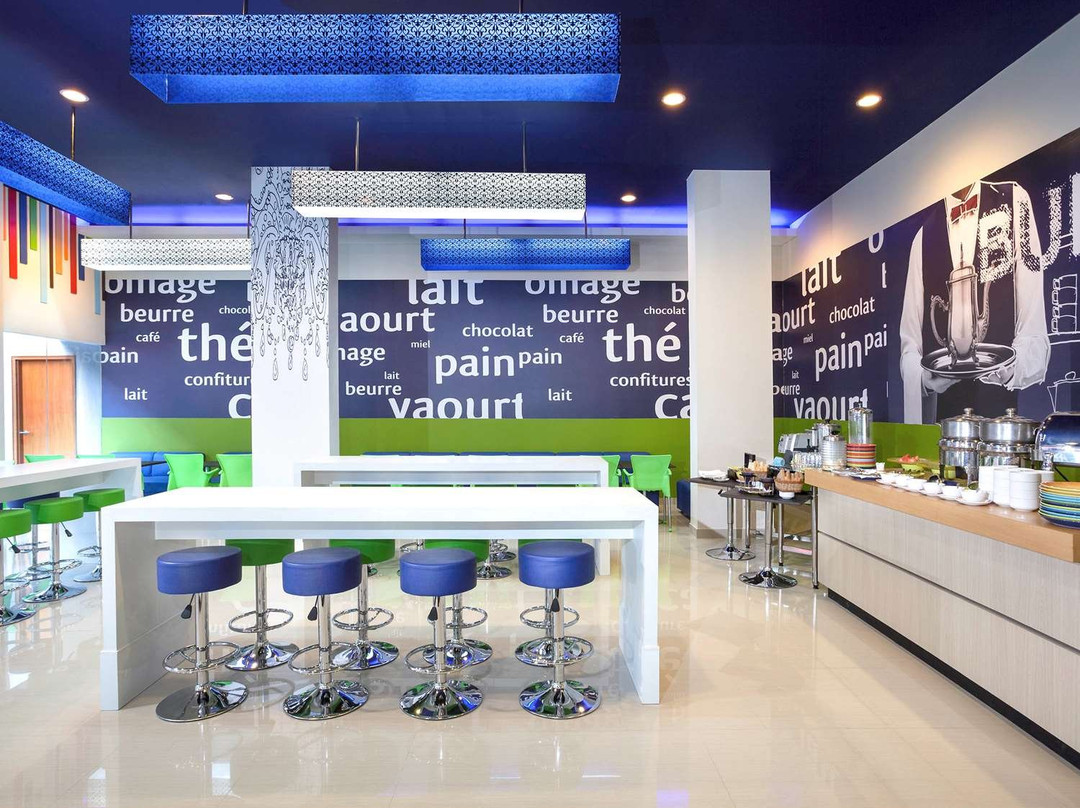 宜必思快捷三宝垄滕德安酒店主图