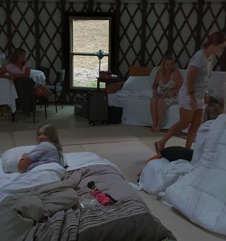 A Place To Be Retreat主图