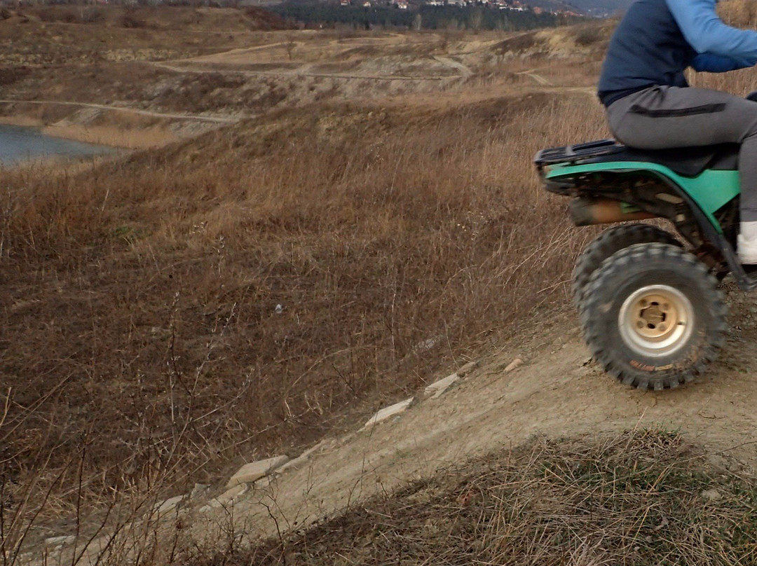 X-Treme Quad-, Jeep- & Segway Tours-布达佩斯必去景点